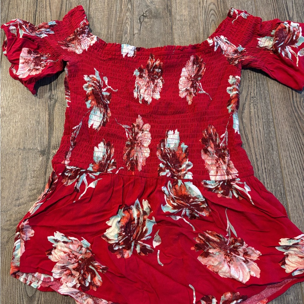 Women’s red floral top